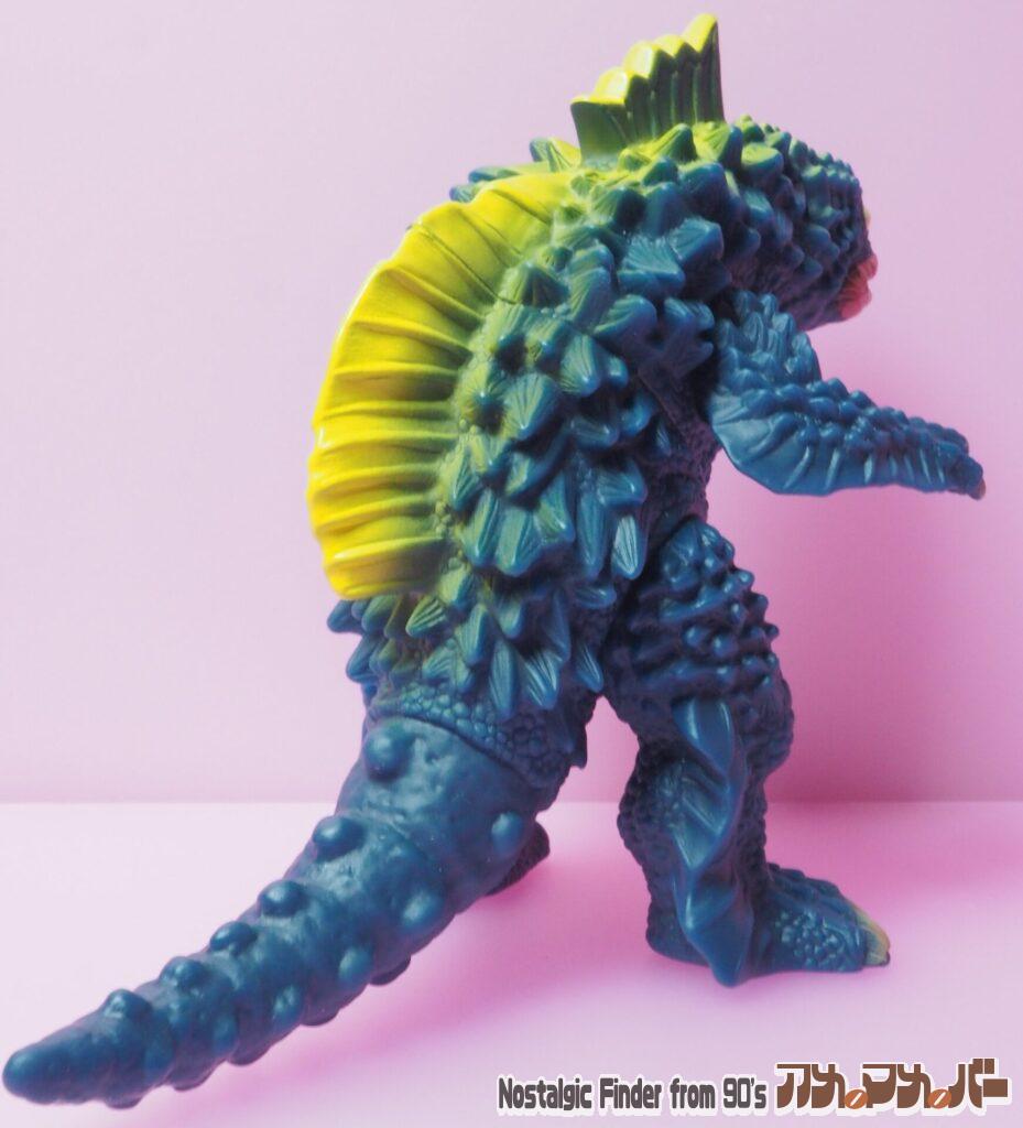 2015 キングゲスラ 斜め後ろ02