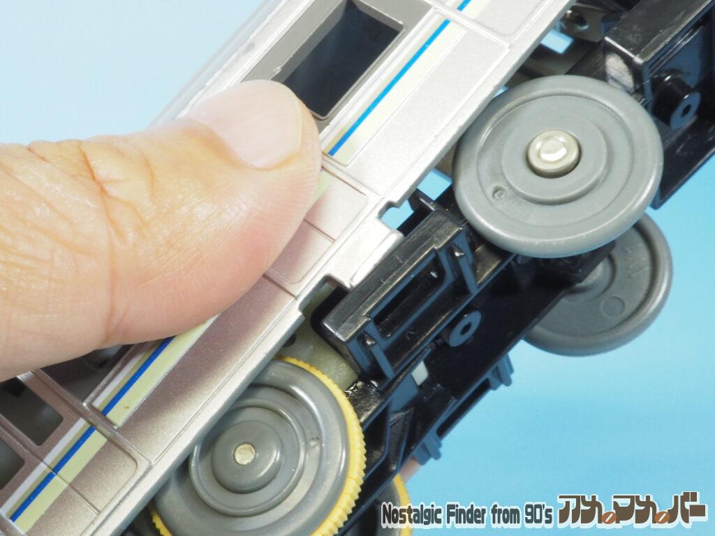 E223系 新快速 電池交換02