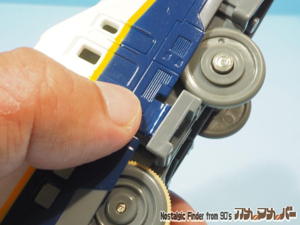 E4系 新幹線 Max 電池交換02