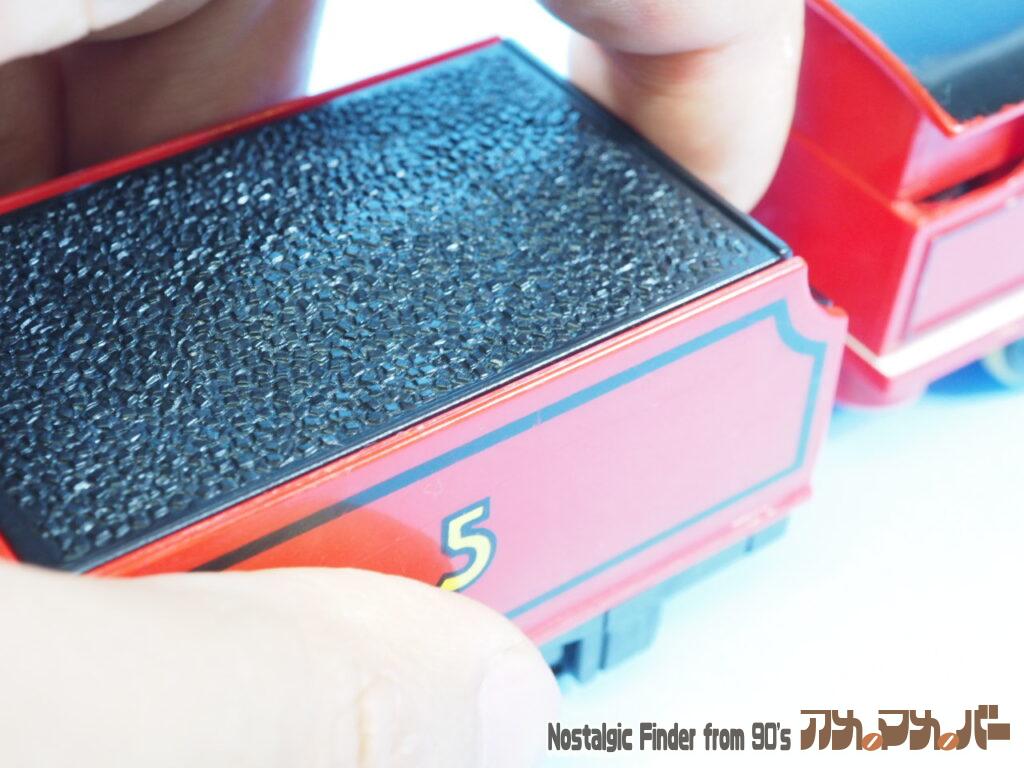 もっとおしゃべりジェームス 電池交換01