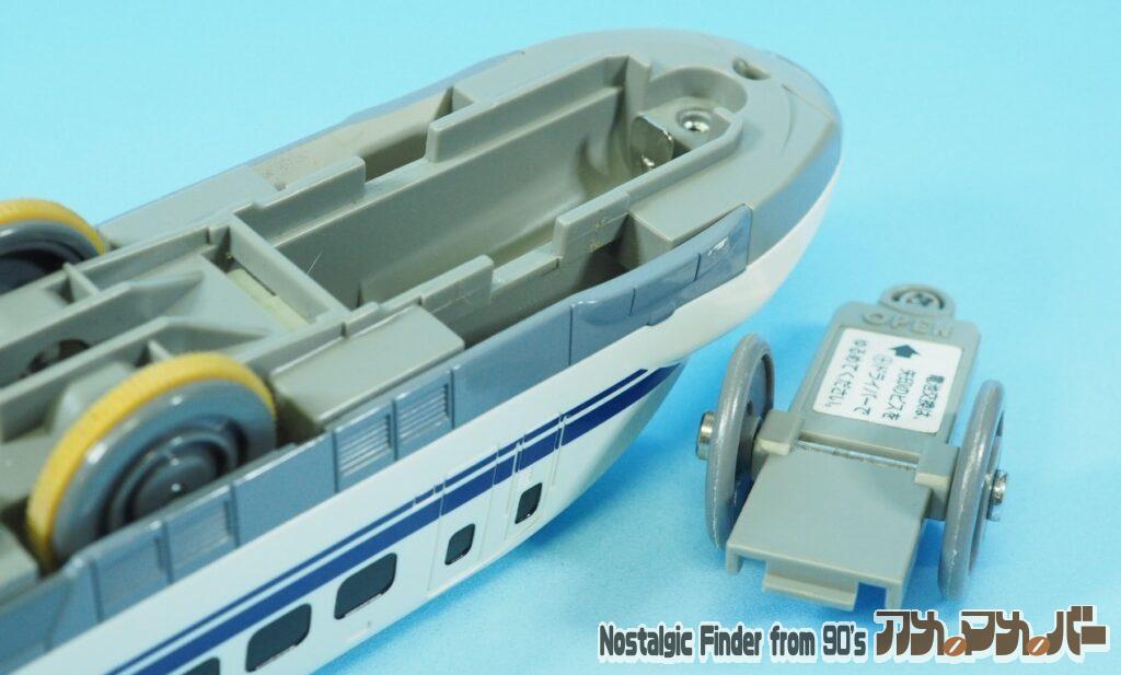 700系 新幹線 電池交換02