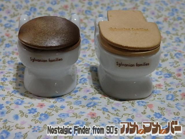 シルバニア　陶器　トイレ